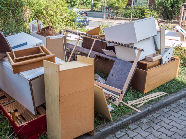 Best Garage Cleanout  in Hampton Manor, NY